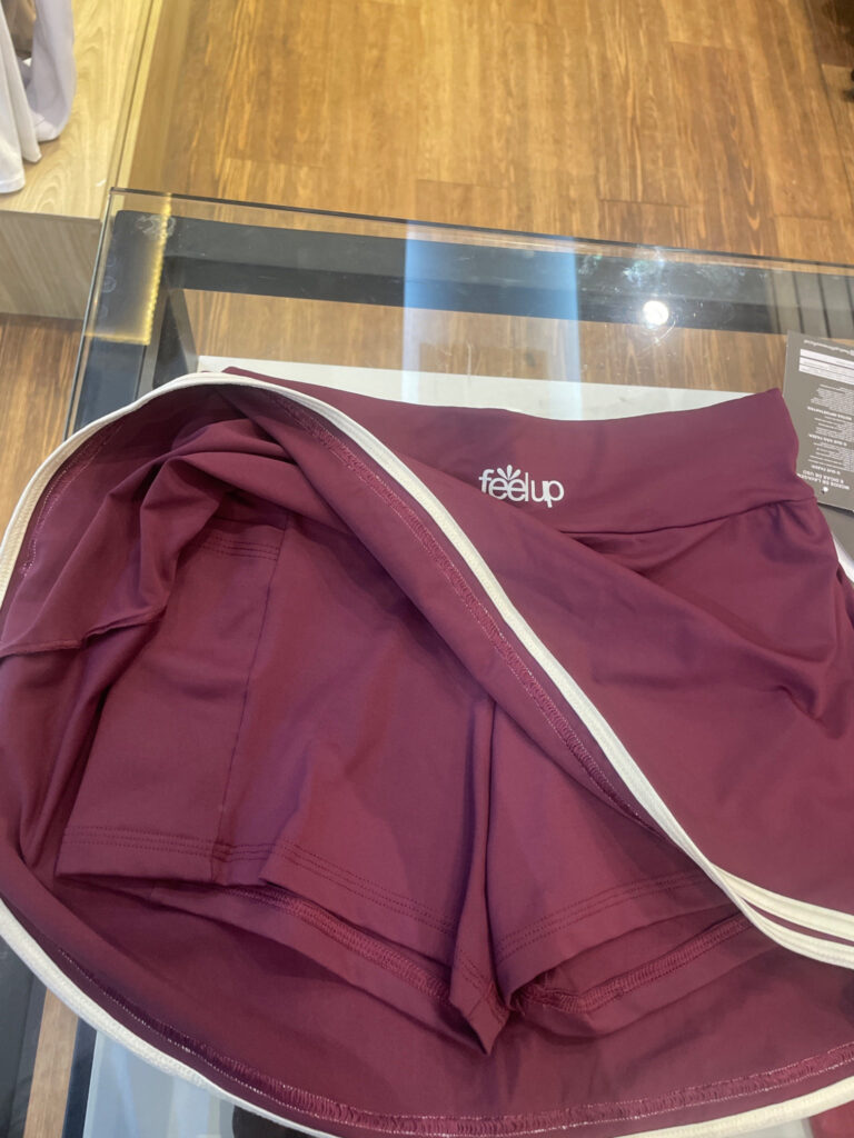 SHORT SAIA KALANICK