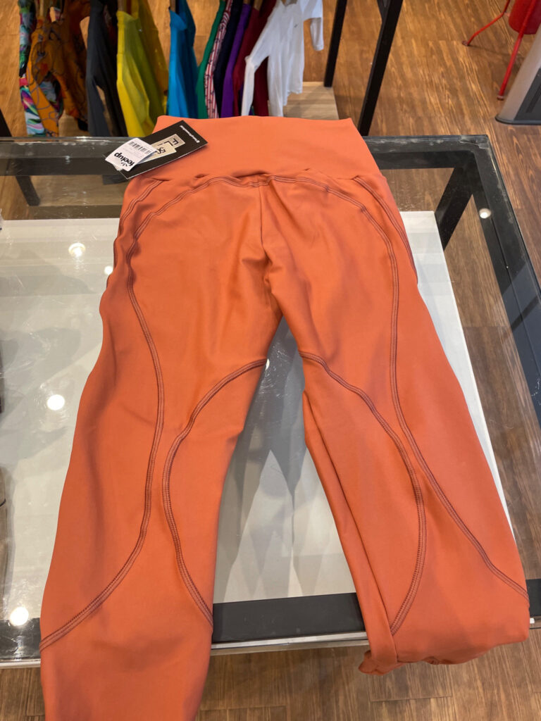 LEGGING ZARA NEO  POWER — verso