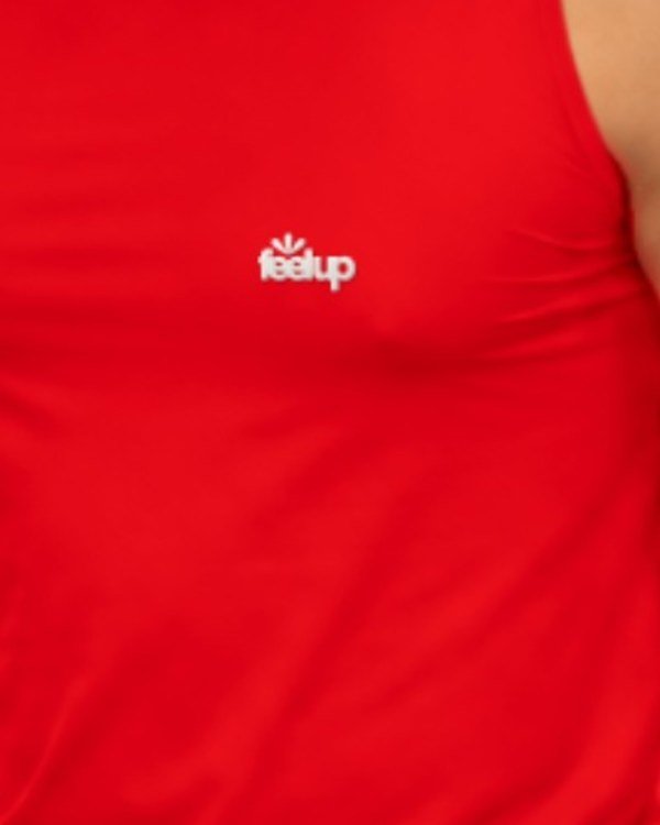 Logo refletivo no peito
